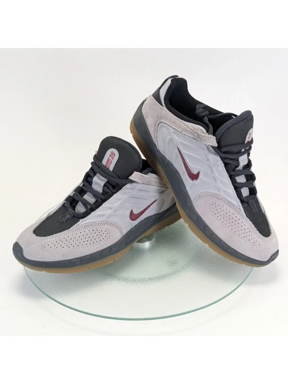 Nike Vertebrae SB Shoes Light Smoke Grey Red FD4691-004 Men's Size 7 Sneakers